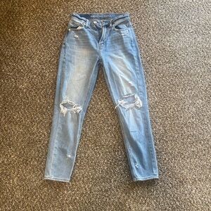American Eagle Mom Jeans, Size 00 Women’s High Waisted Ripped Relaxed Jeans
